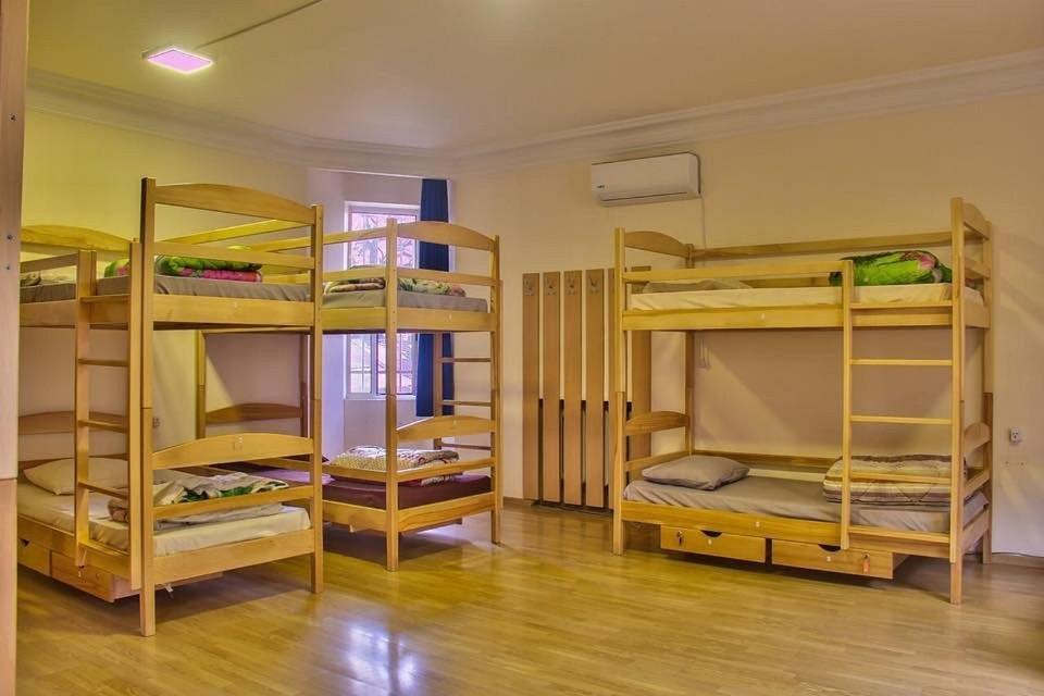 Classy And Cozy Hostel Jerevan Buitenkant foto